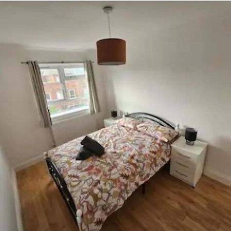 New Flat Next The Tube And Connections To The Centre Appartement Londen Buitenkant foto